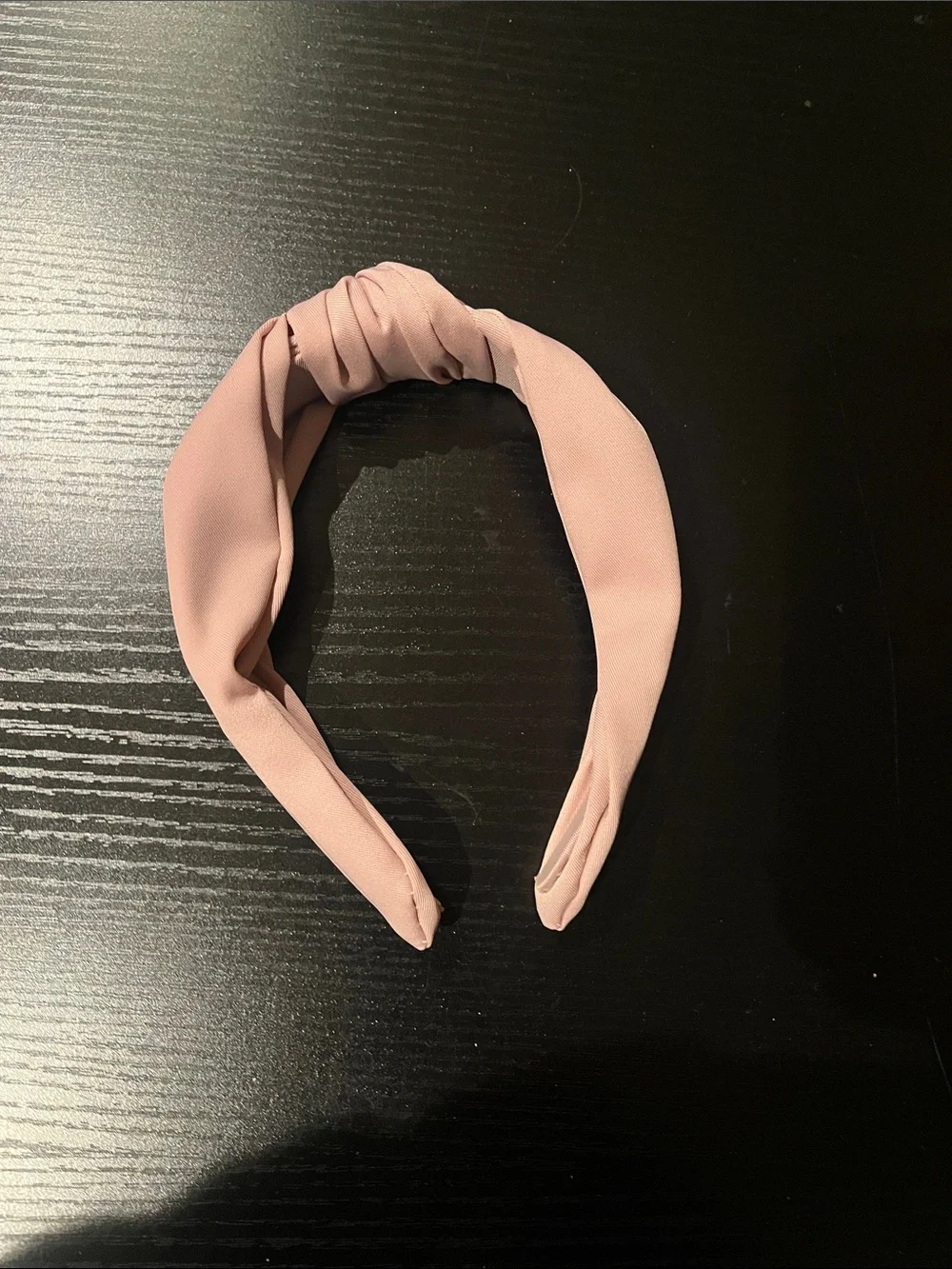 Chic Blush Knotted Headband - Women's Hair Accessory
